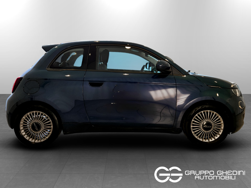 FIAT 500 Hatchback My23 La – 190 Berlina Elettrico usato - 2