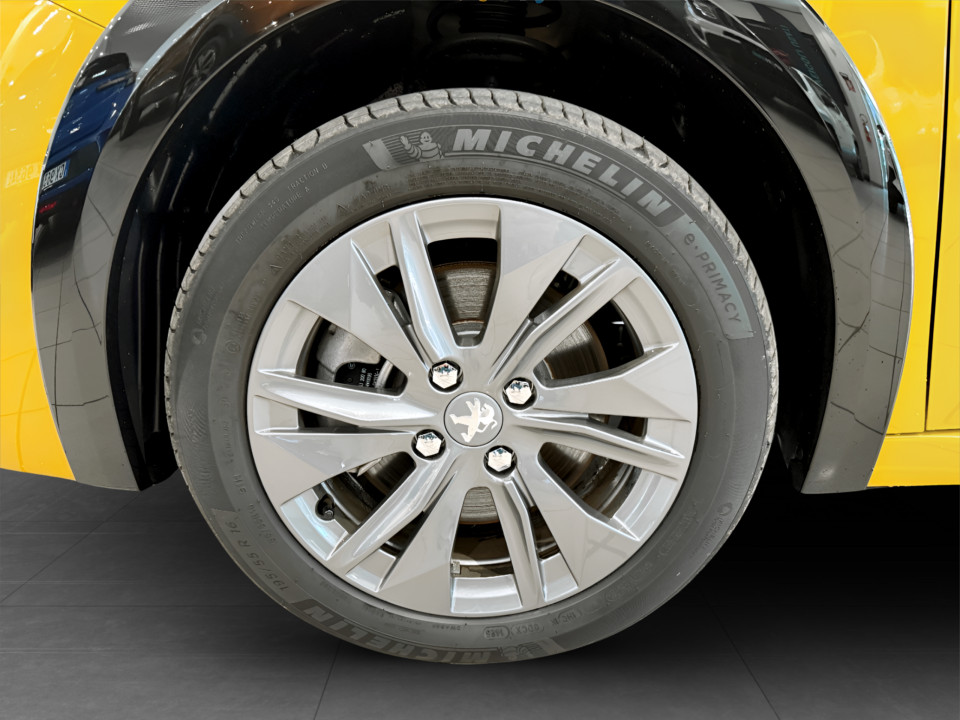 PEUGEOT 208 e-Active Pack 100kW km0 - 8
