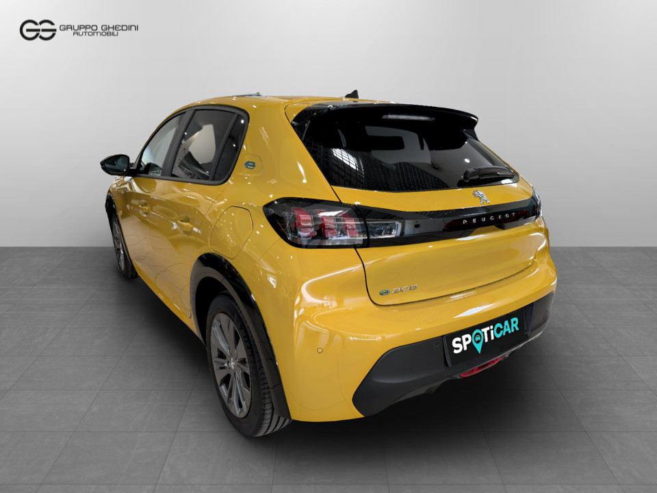 PEUGEOT e-208 Active Pack 100kW Elettrico Aziendale - 2