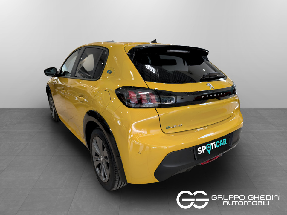 PEUGEOT 208 e-Active Pack 100kW km0 - 2