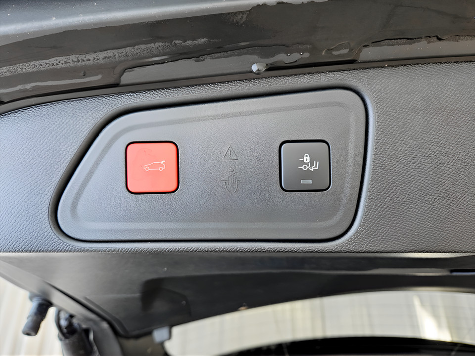 PEUGEOT 3008 HYBRID 225 e-EAT8 – ALLURE PACK Ibrido benzina Aziendale - 14