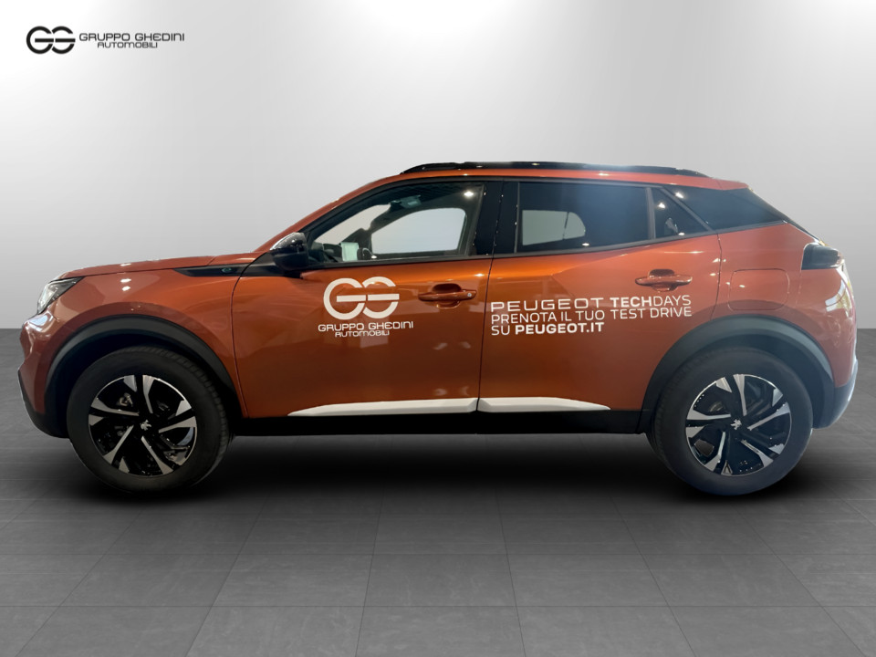 PEUGEOT e-2008 Allure Pack 100kW Elettrico Aziendale - 11