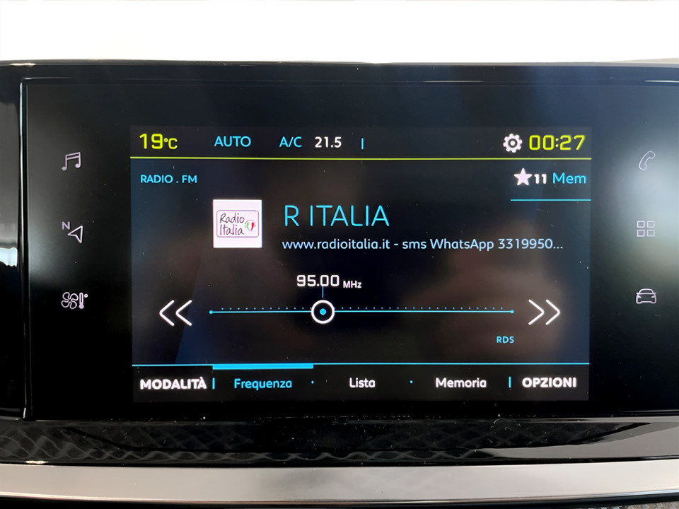 PEUGEOT 2008 e-Allure Pack 100kW usato - 8