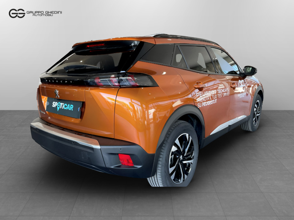 PEUGEOT e-2008 Allure Pack 100kW Elettrico Aziendale - 14