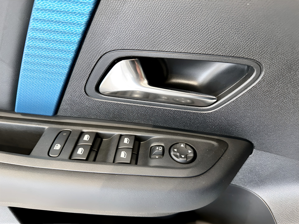 CITROEN C4 e-Elettrica 100kw (136cv) – Shine usato - 11