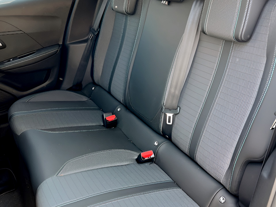 PEUGEOT 208 e-Allure Pack 100kW km0 - 5