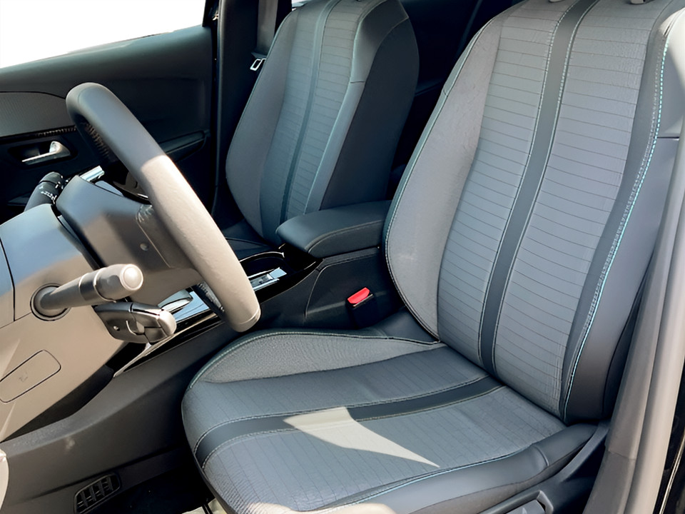 PEUGEOT 208 e-Allure Pack 100kW km0 - 4