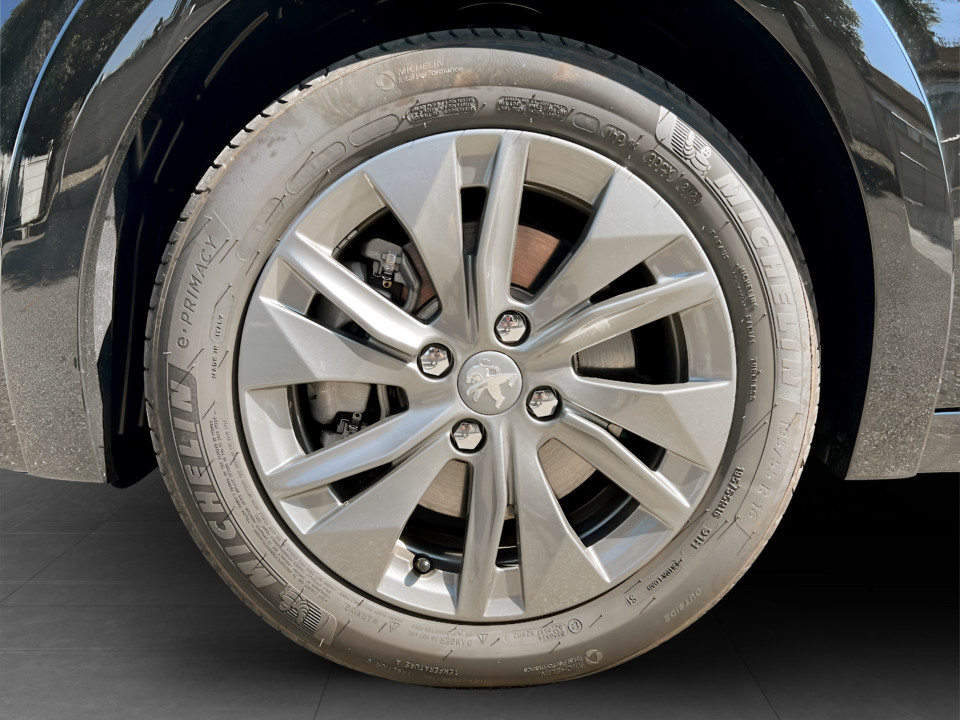 PEUGEOT 208 e-Allure Pack 100kW km0 - 15