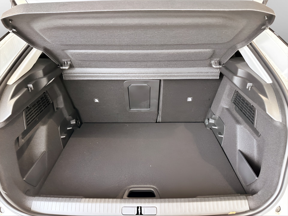 CITROEN C4 e-Elettrica 100kw (136cv) – Shine km0 - 9