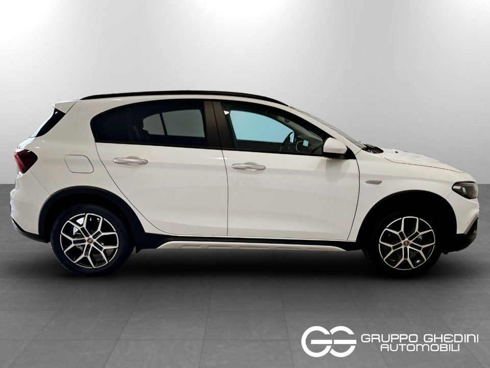 FIAT Tipo Hatchback My23 1.5 Hybrid130cv Dct Hb Cross Ibrida usato - 5