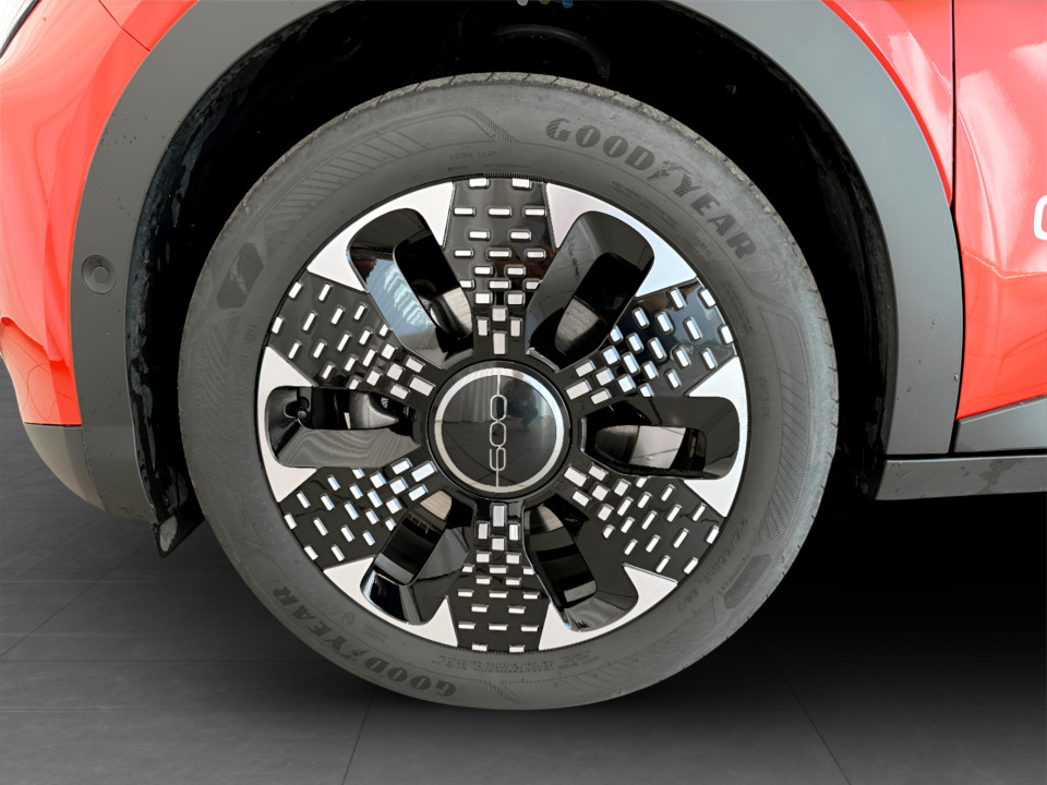 FIAT 600 My24 600e – La Prima Elettrica usato - 8