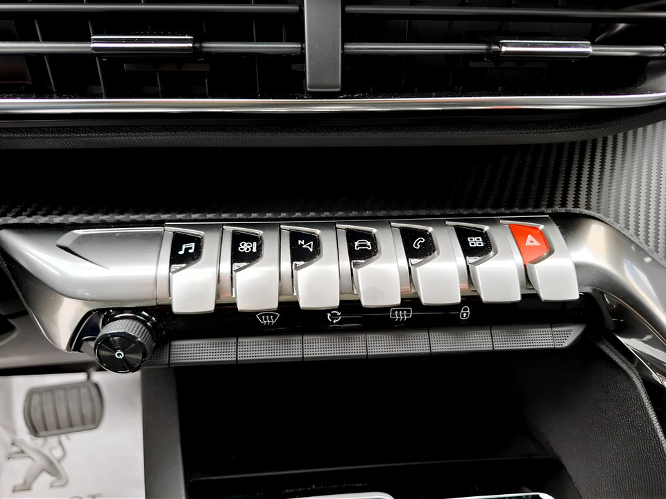 PEUGEOT 3008 Hybrid 136 e-DCS 6Â – ALLURE PACK Ibrida km0 - 10