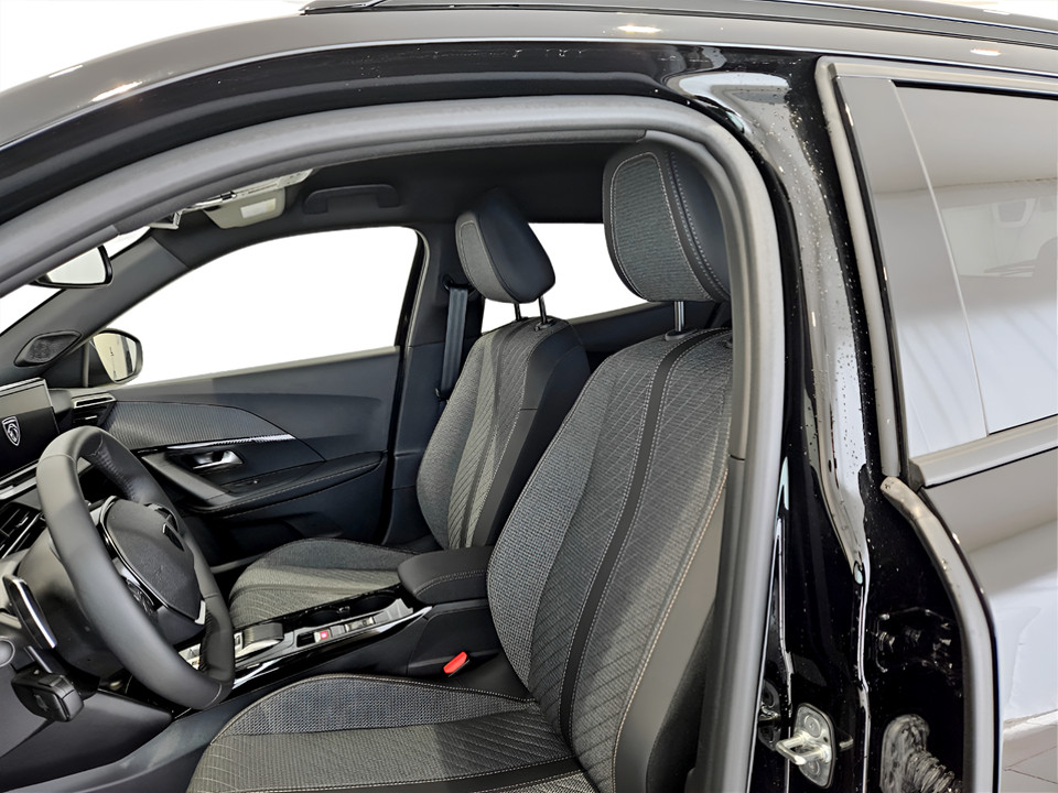PEUGEOT 2008 Allure Hybrid 136 e-DCS6 km0 - 10