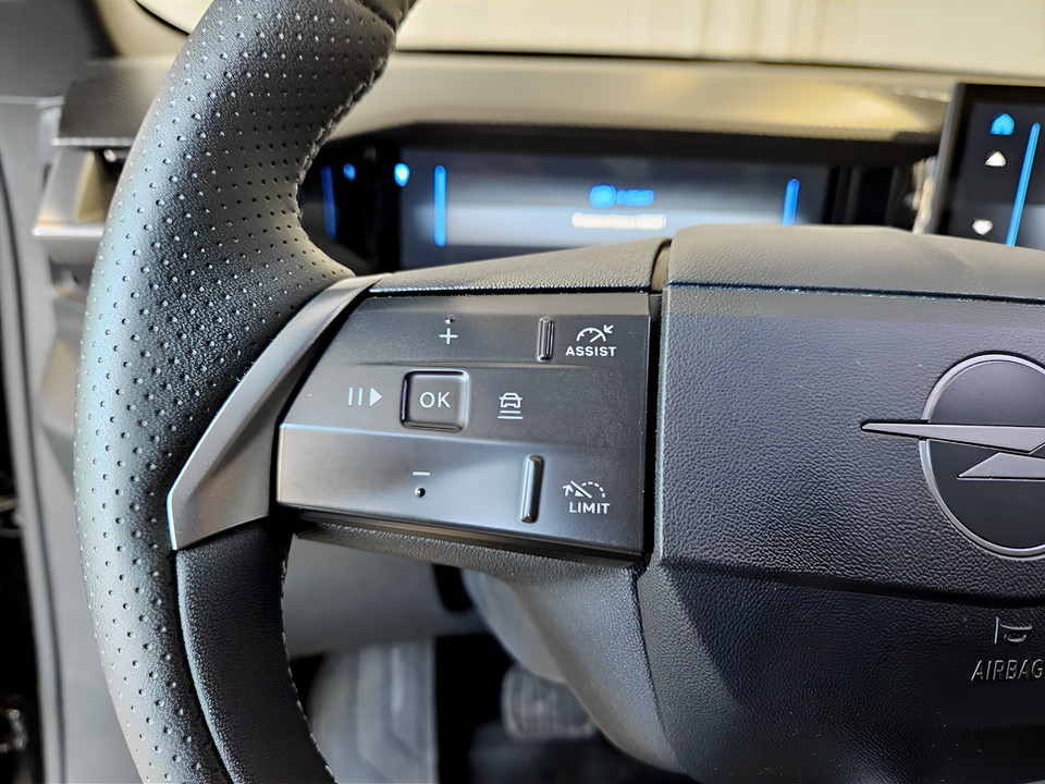 OPEL Grandland GS 145CV EDCT Ibrida usato - 11