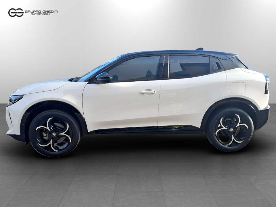 ALFA ROMEO Junior Ibrida My25 Ibrida 1.2145cv Hybrid Edct6 Ibrido benzina Aziendale - 2