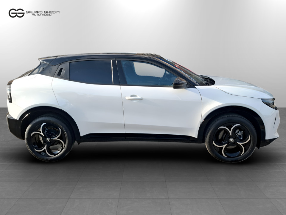 ALFA ROMEO Junior Ibrida My25 Ibrida 1.2145cv Hybrid Edct6 Ibrido benzina Aziendale - 4