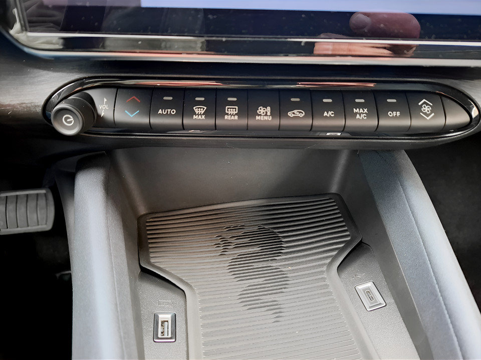 ALFA ROMEO JUNIOR Junior Ibrida My25 Ibrida 1.2145cv Hybrid Edct6 km0 - 12