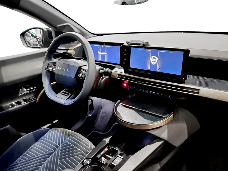 LANCIA Ypsilon Ibrida My24 Lx 1.2 100cv Ibrida Ibrida usato - 9