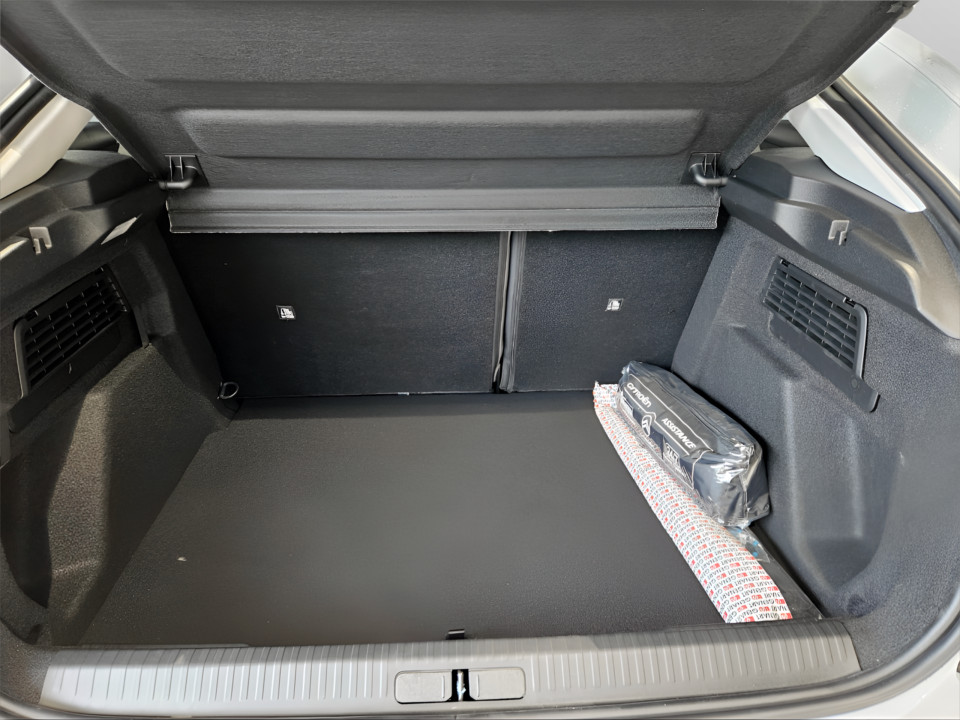 CITROEN C4 HYBRID 145 e-DCS6 – PLUS km0 - 12