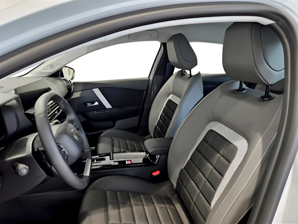 CITROEN C4 HYBRID 145 e-DCS6 – PLUS Ibrida km0 - 9