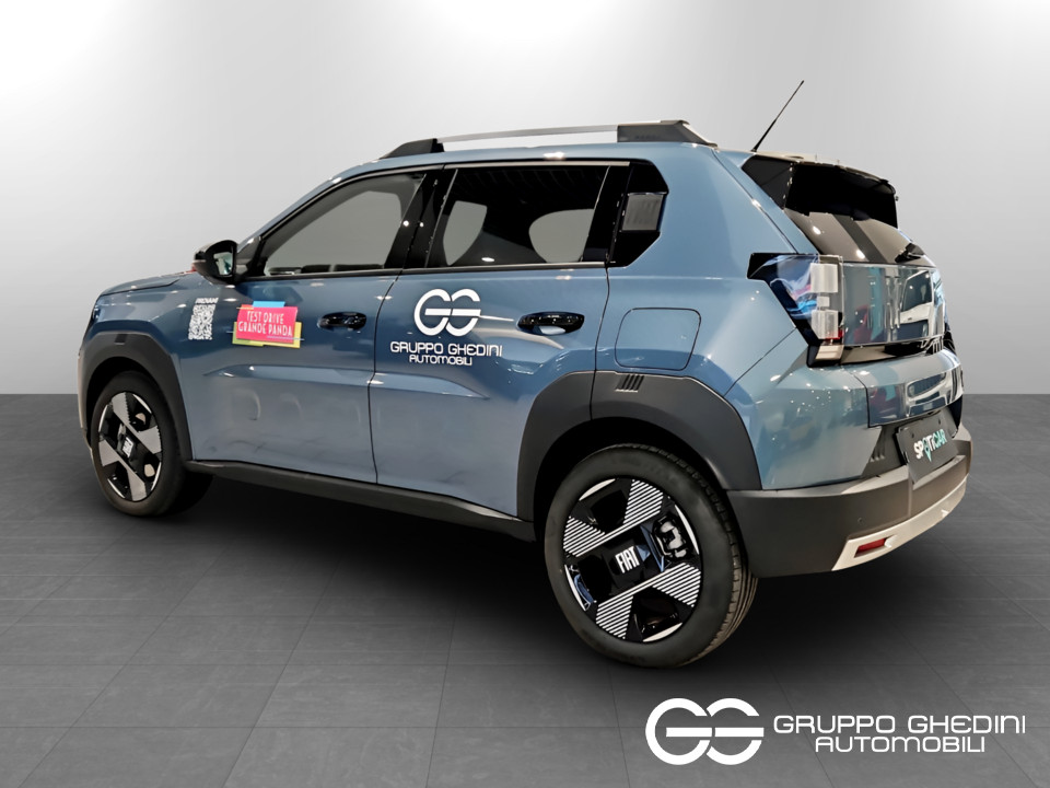 FIAT Grande Panda Hybrid La Prima 1.2 Hybrid 110cv Ibrida usato - 2