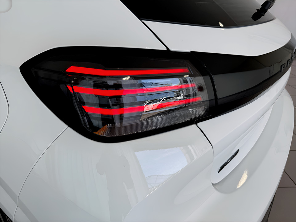 PEUGEOT 208 5P – ALLURE Hybrid 136 E-DCS6 Ibrido benzina Aziendale - 13