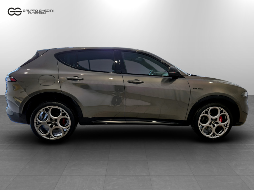 ALFA ROMEO Tonale Ibrida My25 Ibrida 160cv Veloce Ibrido benzina Aziendale - 2