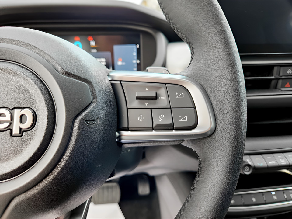 JEEP Avenger E-Hybrid Avenger Altitude 1.2 110cv Dct Mhev Ibrido benzina Aziendale - 11