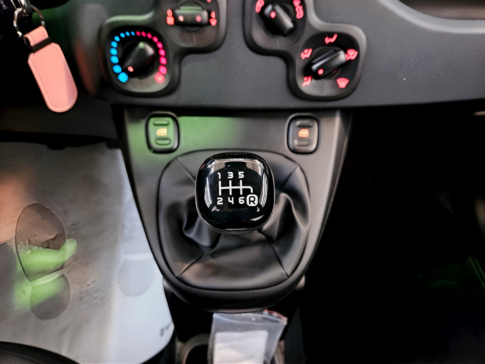 FIAT Panda 1.0 70cv Hybrid Icon Ibrido benzina Aziendale - 8