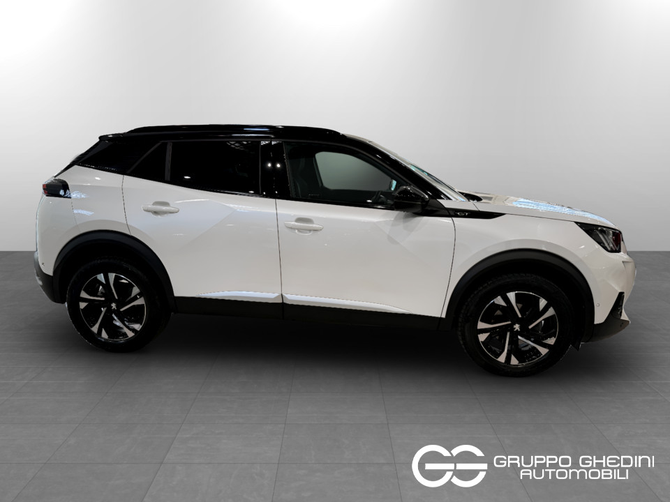 PEUGEOT 2008 II 2020 2008 1.2 puretech GT s&s 130cv usato - 5