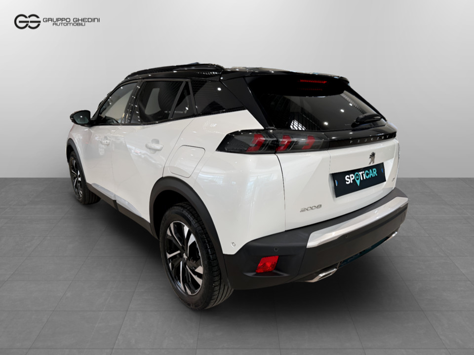 PEUGEOT 2008 1.2 puretech GT s&s 130cv Benzina Usato - 2