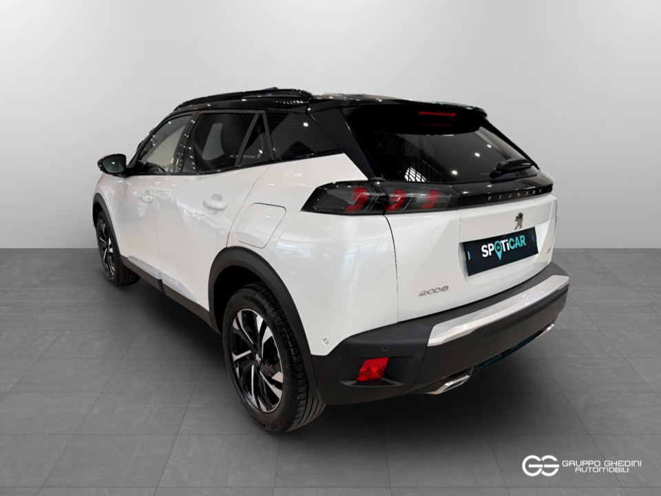 PEUGEOT 2008 1.2 puretech GT s&s 130cv Benzina usato - 2