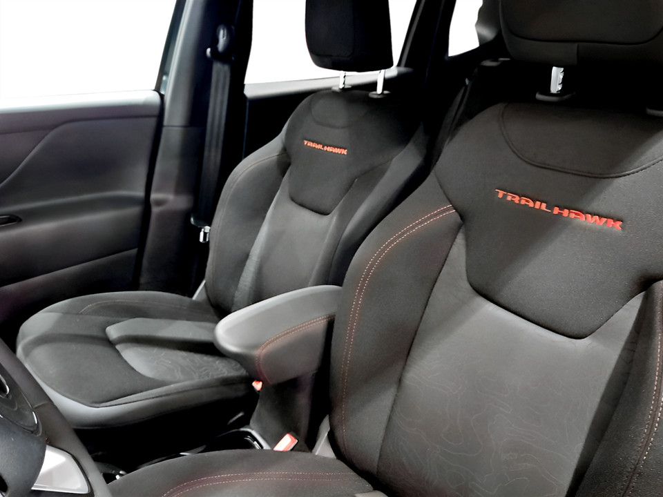 JEEP Renegade 1.3 t4 phev Trailhawk 4xe at6 Ibrida usato - 6