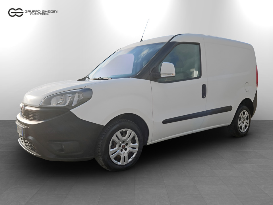 FIAT Doblo cargo 1.6 mjt 16v SX 105cv E6 Diesel Usato