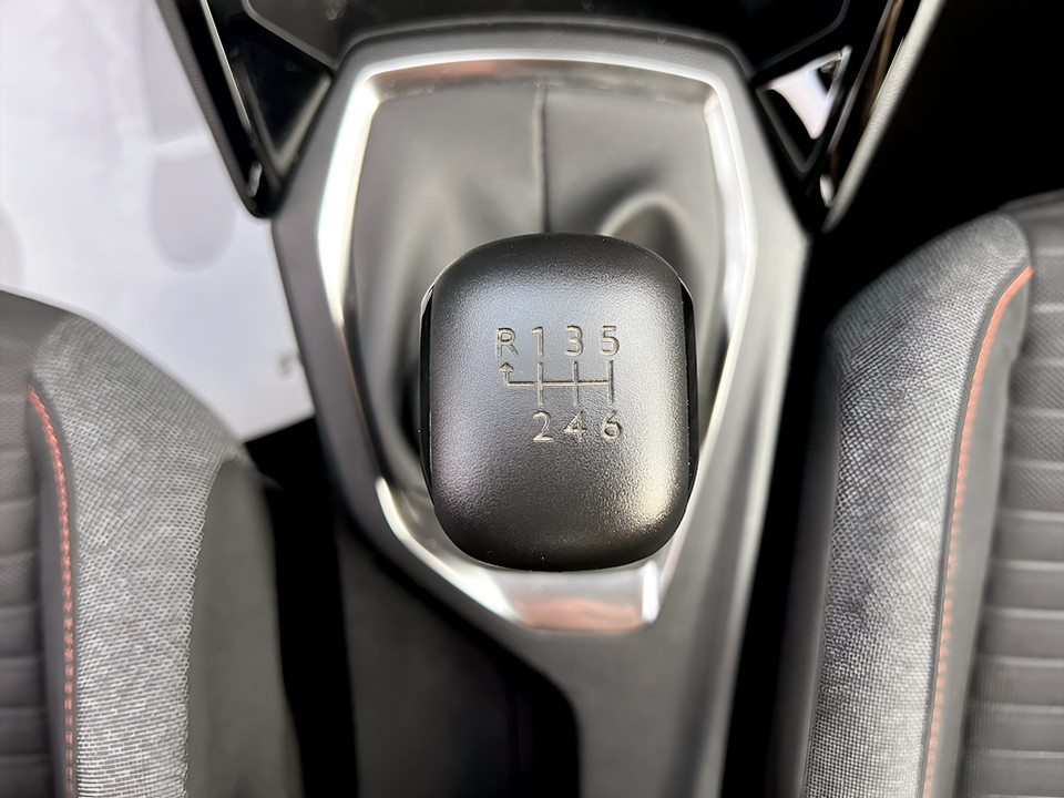 PEUGEOT 2008 II 2020 2008 1.2 puretech Active s&s 100cv usato - 9