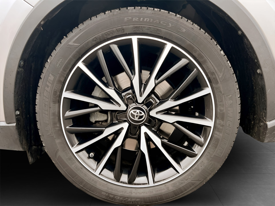 TOYOTA C-HR 1.8h Active 2wd e-cvt Ibrido benzina Usato - 11