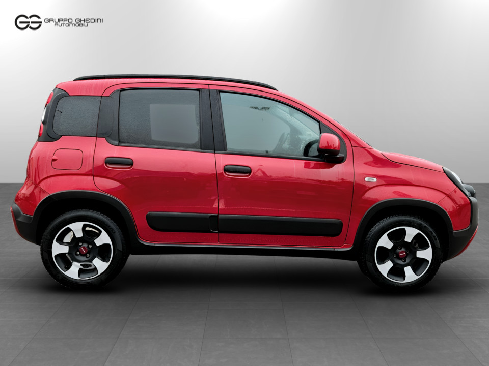 FIAT Panda 1.0 firefly hybrid Cross s&s 70cv 5p.ti Ibrido benzina Usato - 2