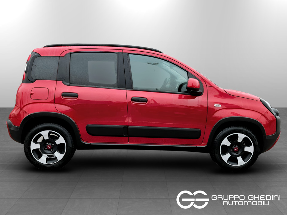 FIAT Panda III 2021 Cross Panda 1.0 firefly hybrid Cross s&s 70cv 5p.ti usato - 2