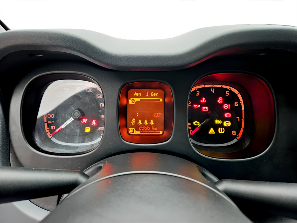 FIAT Panda 1.0 firefly hybrid Cross s&s 70cv 5p.ti Ibrida usato - 7