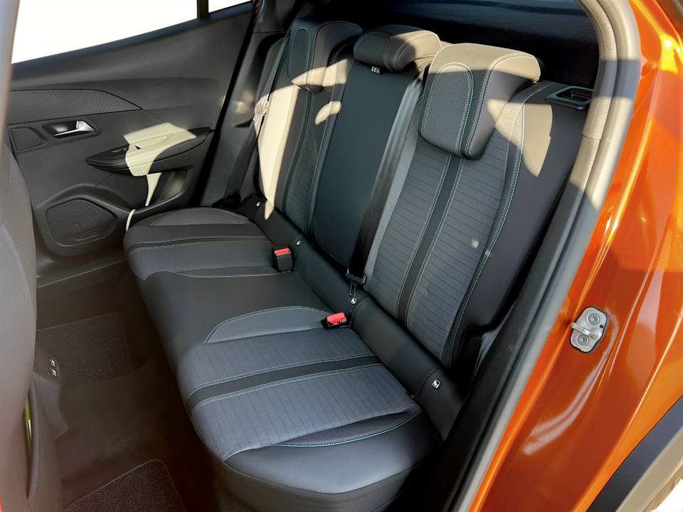 PEUGEOT 2008 1.5 bluehdi Allure s&s 110cv Diesel usato - 13