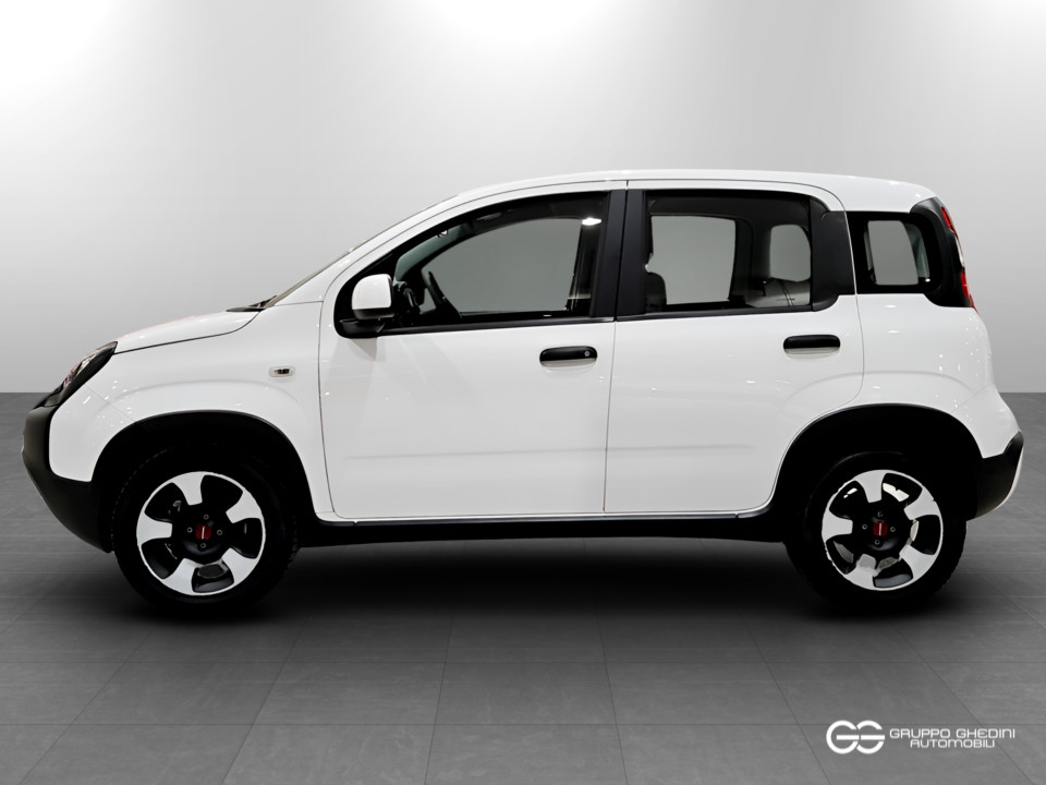 FIAT Panda 1.0 firefly hybrid City Cross s&s 70cv Ibrida usato - 1