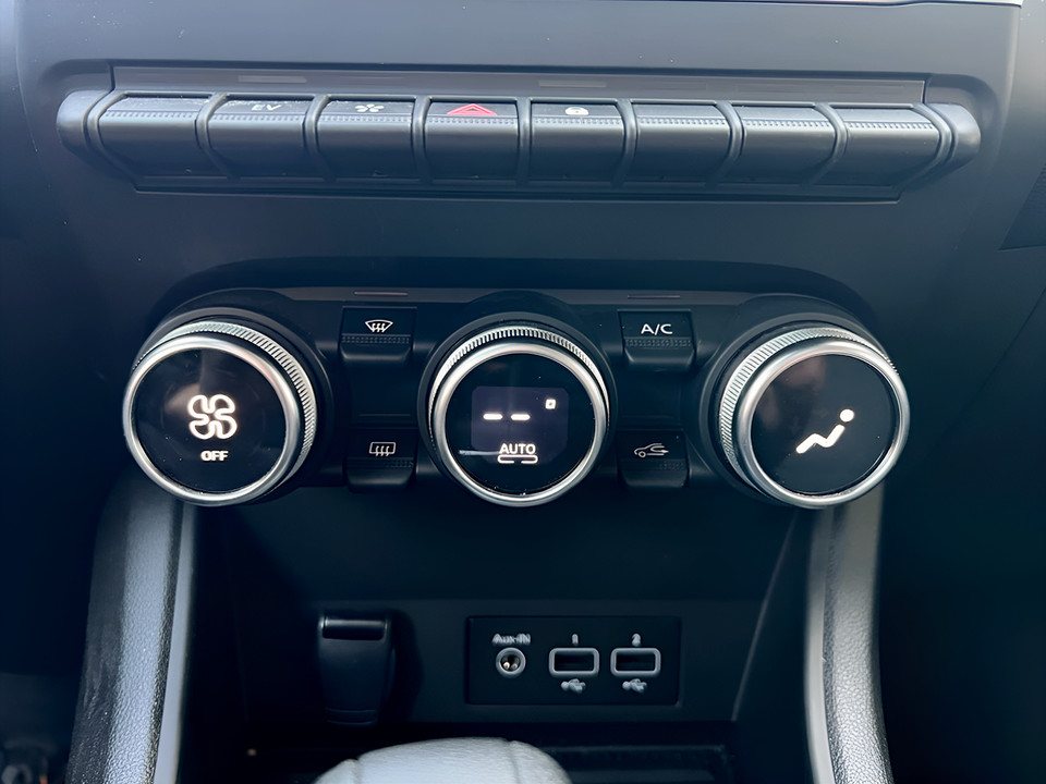 RENAULT Captur 1.6 E-Tech full hybrid E-Tech Engineered 145cv auto Ibrido benzina Usato - 10