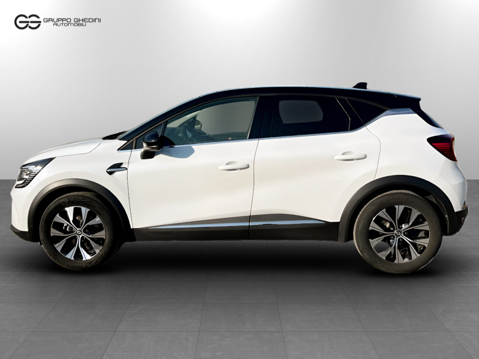 RENAULT Captur 1.6 E-Tech full hybrid E-Tech Engineered 145cv auto Ibrido benzina Usato - 2