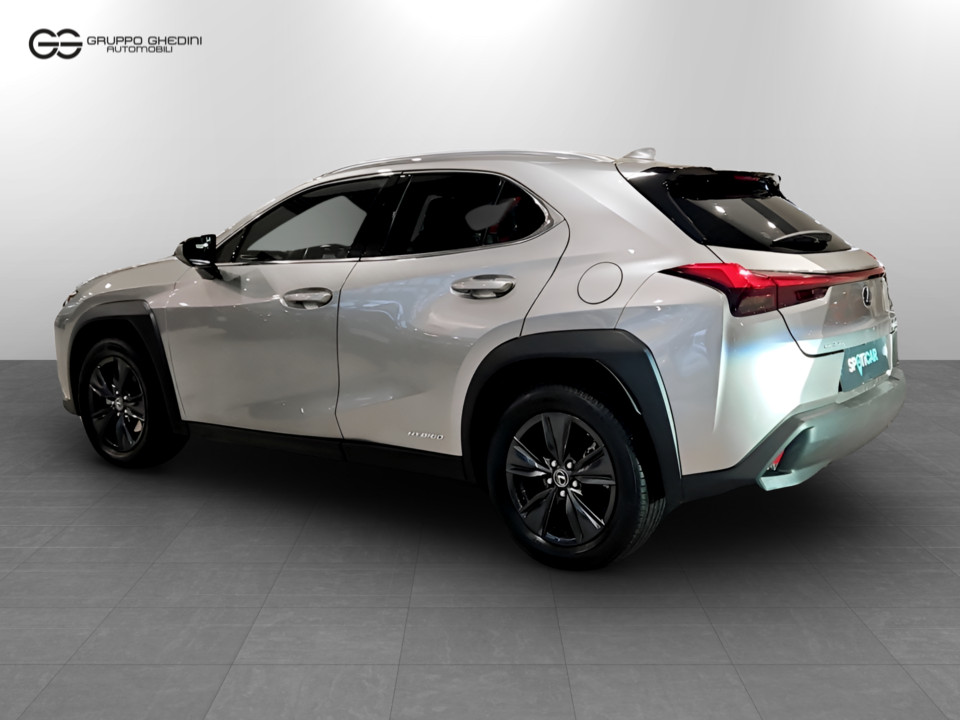 LEXUS UX 250h 2.0 Executive 2wd cvt my20 Ibrido benzina Usato - 2