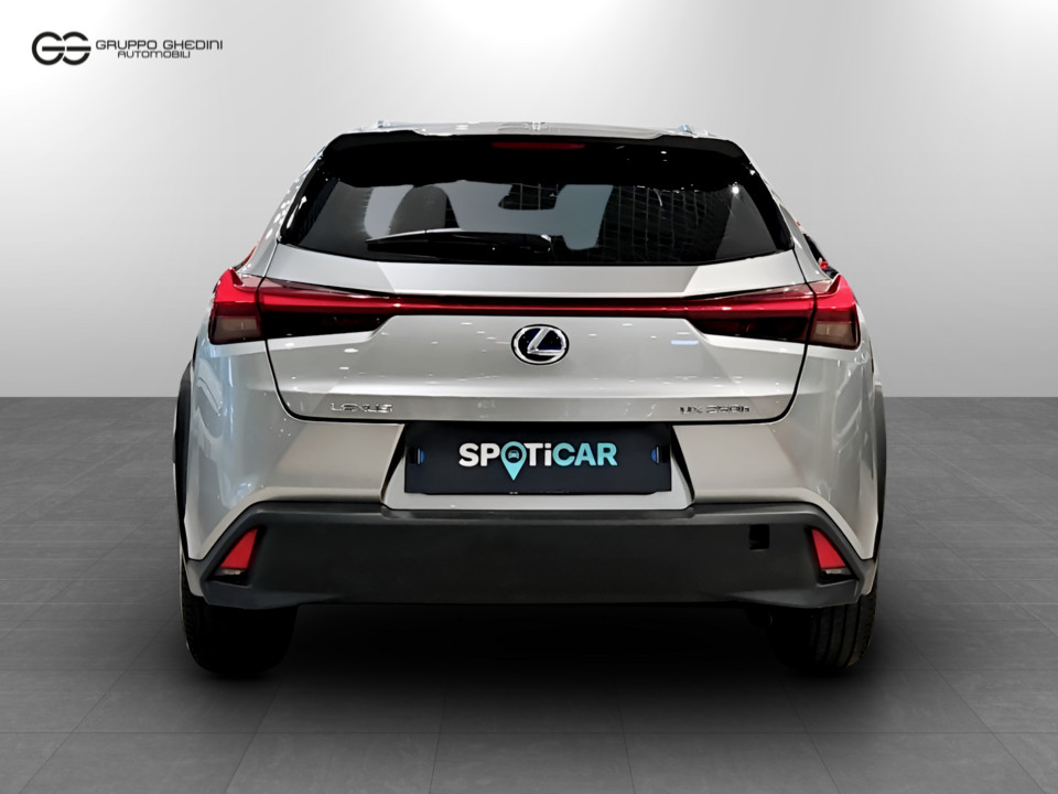LEXUS UX 250h 2.0 Executive 2wd cvt my20 Ibrido benzina Usato - 4