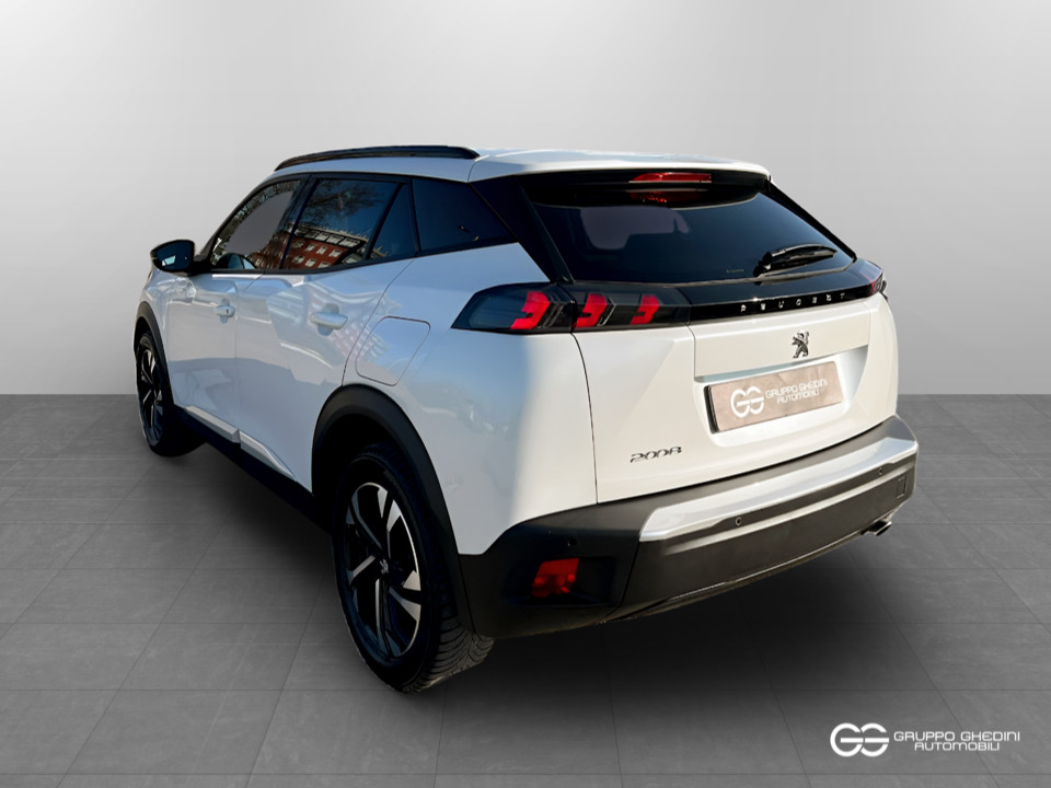 PEUGEOT 2008 1.5 bluehdi Allure Pack s&s 130cv eat8 Diesel usato - 3