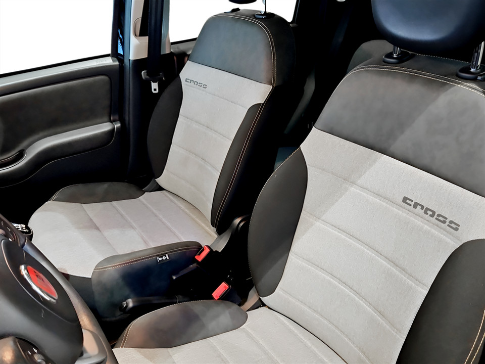 FIAT Panda 1.0 firefly hybrid Cross s&s 70cv Ibrido benzina Usato - 6