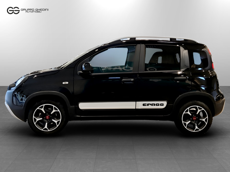 FIAT Panda 1.0 firefly hybrid Cross s&s 70cv Ibrido benzina Usato - 1