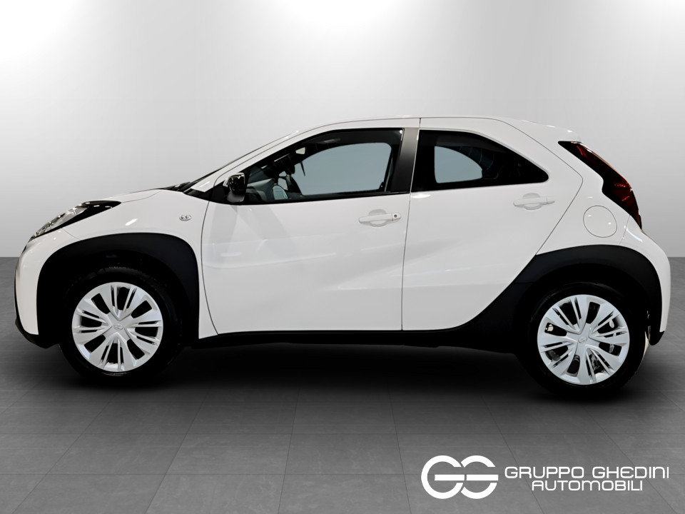 TOYOTA Aygo X 1.0 Active 72cv s-cvt Benzina usato - 1