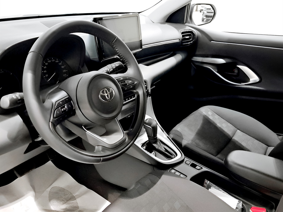 TOYOTA Yaris 1.5h Active Ibrida usato - 5